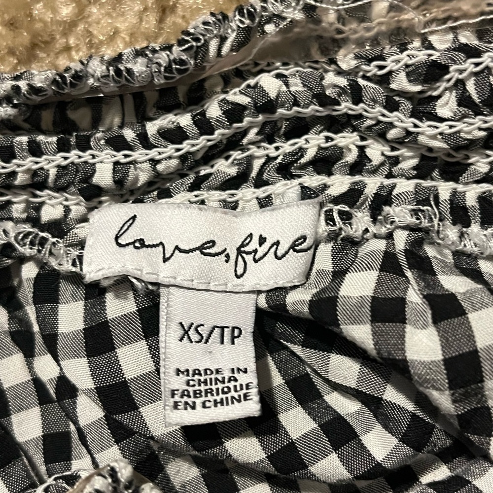Kids blouse. - Picture 2 of 2